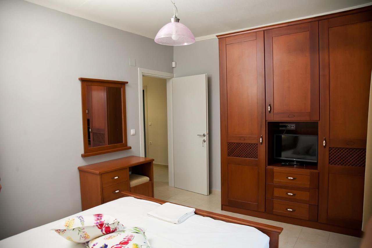 Niki Apartment Plataria